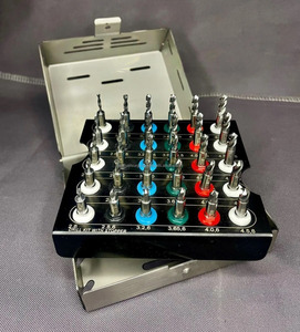 Kit de Implantes Dentales con Brocas Helicoidales de 10 mm, 30 Piezas, con Juego de Guías Quirúrgicas, Kit Quirúrgico de Implantes Dentales de Primera Calidad - Product Image 2