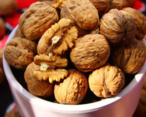 Nueces Orgánicas de Primera Calidad, Frescas, de 30 mm, Lavadas, Suministradas por la Fábrica, Precio Bajo, Envasado a Granel, 24 Meses de Duración - Product Image 6