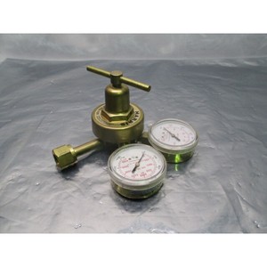 Regulador de Presión Harris 425-125, 200, 4000 PSI - Equipo y Piezas de Semiconductores de Confianza de Marca Global - Product Image 3