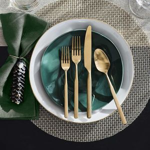 Cubiertos y Vajillas Inspirados en Banquetes Nobles, Venta al Por Mayor - Product Image 1