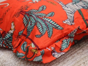Funda de Cojín Cuadrada Bohemia Hecha a Mano, 100% Algodón, Estampada a Mano con Motivos Vegetales, Ecológica, Duradera, Suave y Personalizable - Product Image 5