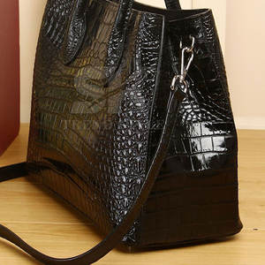 กระเป๋าหนังลายจระเข้แท้ขายดี ดีไซน์ใหม่ทันสมัย รับผลิตตามแบบ (OEM) - Product Image 6