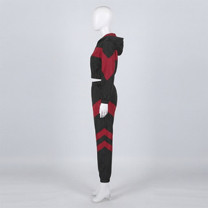Conjunto Deportivo de Invierno REDDITO para Mujer, Estilo Urbano, en Nailon Negro, con Capucha, Corte Ajustado, Transpirable, en Poliéster Tejido - Product Image 2