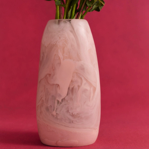 Vase de table en résine fait main, rose mat, motif marbré, rond, pour présentation florale, style Art Déco - Product Image 2