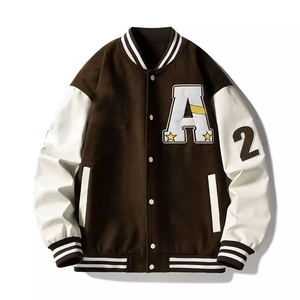 Veste universitaire pour homme verte et crème avec logo brodé et numéros 2, coupe classique, tenue décontractée pour l'automne - Product Image 4