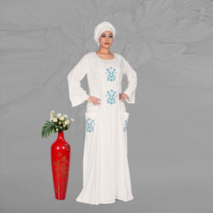 Caftán Tradicional de Rayón Bordado con Elegante Detalle de Motivo en la Parte Delantera, Bolsillos Laterales Funcionales, Mangas Acampanadas y Largo Completo - Product Image 1