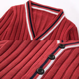 Cárdigan transpirable y sofisticado con cuello en V para hombre, suéter de punto a rayas estilo universitario con botones, ropa de otoño e invierno - Product Image 3