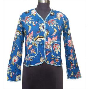 เสื้อผ้าผู้หญิงสำหรับฤดูใบไม้ร่วง/ฤดูหนาว ระบายอากาศได้ดี เป็นมิตรกับสิ่งแวดล้อม แห้งเร็ว ผ้าถักลายตาราง ลายดอกไม้ พิมพ์ลายโลโก้ ผ้าฝ้าย แบบสั้น ใส่ได้สองด้าน - Product Image 1