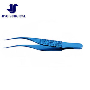 Pinzas Corneales Premium de Titanio Troutman-Barraquer Colibri de 2 7/8 Pulgadas con Dientes 1x2 de 0.12 mm y 45° °   Puntas Anguladas para Uso Oftálmico - Product Image 2