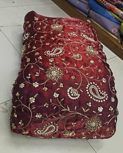 Tissu en soie de qualité supérieure pour la vente en gros, broderie artisanale de luxe, matériau de créateur pour saris indiens élégants et costumes de boutique - Product Image 4