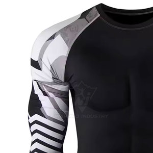 Camiseta Deportiva Ajustada con Tecnología Avanzada y Construcción Ligera Diseñada para Entusiastas de un Estilo de Vida Activo - Product Image 2