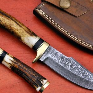 Couteau de chasse à lame fixe en acier Damas, fait main, pour la survie en plein air, le bushcraft et le camping, avec étui en cuir et poignée ergonomique - Product Image 5