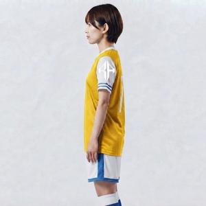 Jersey de Fútbol de Manga Corta con Cierre de Pullover, Logotipo Blanco, Cuello en V, Material de Alta Calidad, Corte Regular para Mujer de RIVIAN ATLANTIC - Product Image 4