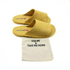 รองเท้าแตะทำมือจากผ้าสักหลาด นุ่มสบาย ทำจากขนสัตว์ 100% สีเหลือง สำหรับใส่ในบ้าน พื้นรองเท้าทำจากหนังแท้ เหมาะสำหรับทุกฤดู - Product Image 1