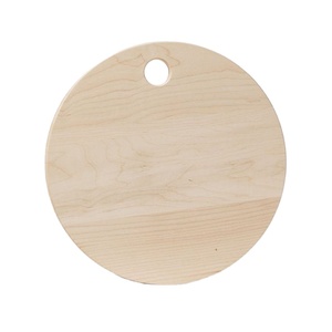 Planche à découper en bois de frêne aux tons brun clair, à grain droit et d'une dureté moyenne pour une performance de cuisine durable et élégante - Product Image 4
