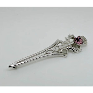 Broche de metal plateado con diseño de cardo escocés vintage y imitación de amatista, hecho con metal de alta calidad para kilt de tartán. - Product Image 4