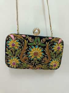 Pochette noire brodée avec cadre métallique, sac de soirée à chaîne, sac à main élégant pour mariage et fête, sac à bandoulière pour femme - Product Image 2