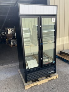 Refrigerador expositor de bebidas de dos puertas con vidrio GDM-35-HC-TSL01, muy solicitado, para tijeras de peluquería - Product Image 2