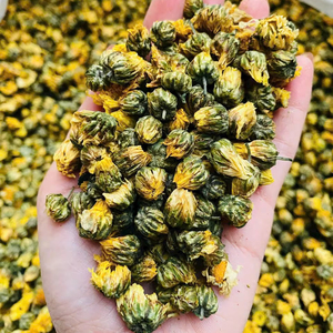 ชาดอกเบญจมาศพรีเมียมจากเวียดนาม ดอกไม้แห้งทั้งดอก สำหรับชงเครื่องดื่ม ดอกตูมแห้งธรรมชาติ - Product Image 1