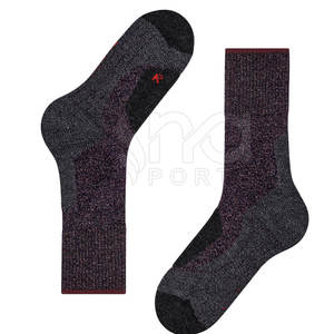 Calcetines de fútbol de primera calidad, MOQ bajo, hechos con el mejor material, calcetines de agarre para fútbol, calcetines largos hasta la rodilla para correr y deportes. - Product Image 6