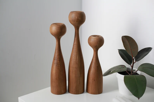 Portavelas de madera hecho a mano para decoración de mesa por B H Brothers - Product Image 5