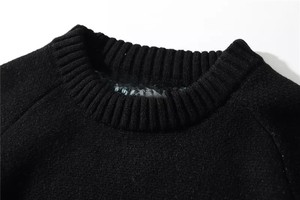 Pull en tricot pour homme avec motif bleu goutte à goutte imprimé au dos, manches classiques, vêtement d'hiver, matière acrylique anti-boulochage - Product Image 2
