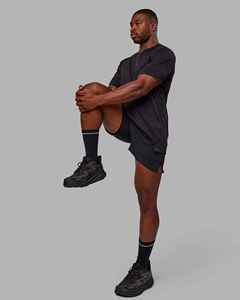 Shorts décontractés pour hommes, couleur noire, taille mi-haute, élastique, séchage rapide, avec cordon de serrage, fabricant Sialkot Pakistan OEM ODM - Product Image 4