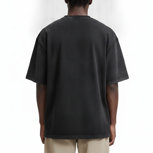 เสื้อยืดโอเวอร์ไซส์ทรงปกติ สตรีทแวร์ ผ้าฝ้าย 280 กรัม ล้างสีแบบแอซิดวอช แต่งรอยขาดด้านหน้าและด้านหลัง พิมพ์โลโก้ตามสั่งสำหรับผู้ชาย - Product Image 4