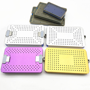 Bandeja de acero inoxidable perforada para instrumentos quirúrgicos con asas laterales 260mm x 160mm, la edición más reciente, caja para instrumentos dentales - Product Image 1