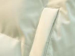Blouson matelassé enduit pour homme avec capuche, fermeture éclair frontale, coupe-vent, décontracté, pour l'hiver, couleur unie, coupe régulière, en polyester et fourrure - Product Image 5
