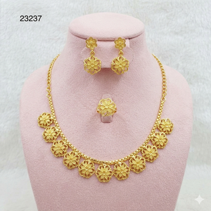 Parure de bijoux pour femme en alliage plaqué or, style vintage Dubaï, avec collier, boucles d'oreilles, bracelets et peignes, motif floral classique et tendance avec perles, pour anniversaires - Product Image 3
