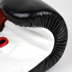 Guantes de boxeo duraderos para hombres y mujeres, ideales para entrenamiento físico y sesiones de sparring, con agarre cómodo y uso prolongado. - Product Image 6