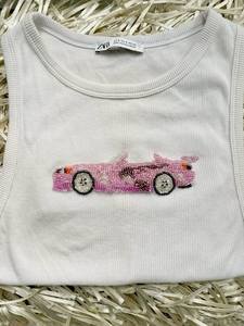 Magnifique débardeur brodé de perles avec broderie artisanale artistique pour les collections de mode féminine et les tenues d'été - Product Image 1