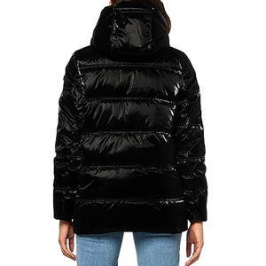 Vestes matelassées pour femmes de qualité supérieure, nouveau modèle, respirantes, légères, à faible coût, manteaux d'hiver en gros - Product Image 2