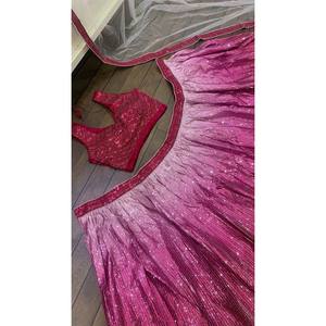 Ropa de fiesta de diseñador para mujer Lehenga Choli con Conjunto elegante de trabajo secuencial - Product Image 3