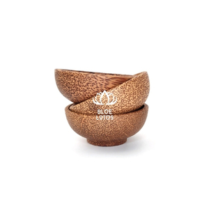 Olla de madera de coco segura y popular, de calidad pura, excelente para servir deliciosa sopa de fideos y aperitivos crujientes. - Product Image 1