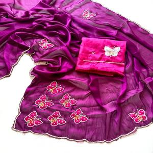 Sari VASTRA COTTAGE de satén puro hecho a mano con diseño de mariposa Khatli Moti Katdana, sari de diseñador totalmente hecho a mano para fiestas. - Product Image 2