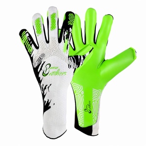 Guantes de portero Bana Brothers de alta calidad en blanco y verde - Product Image 1