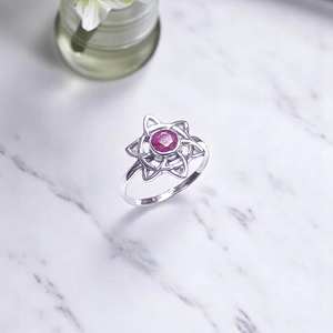 Anillos de Piedra Lunar Arcoíris Natural en Forma de Estrella, Plata de Ley 925, Anillos Hechos a Mano con Piedra Lunar, Precio al por Mayor, Joyería de Plata - Product Image 3