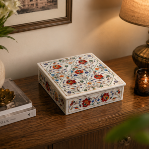 Caja de Joyería MADNI HANDICRAFT Hecha a Mano con Incrustaciones de Mármol Blanco y Arte Floral de Piedras Semipreciosas, Decoración de Lujo - Product Image 1