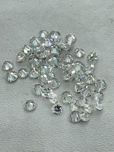 Diamantes cultivados en laboratorio listos para exportar, ideales como accesorio de joyería étnica, perfectos para las noches de Navratri, Garba y otras ocasiones de danza cultural. - Product Image 6