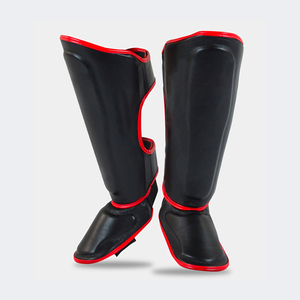 Espinilleras Profesionales Ligeras de Cuero PU para Adultos - Diseño Duradero y Flexible, Sistema de Correa con Gancho y Bucle Seguro, Protección - Product Image 2