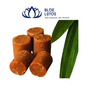 น้ำตาลปาล์มบริสุทธิ์แบบเม็ด ขายดีที่สุด อายุการเก็บรักษานาน วัตถุดิบทำขนมที่ยั่งยืน - Product Image 1