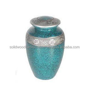 Urnas Funerarias Decorativas de Latón Hechas a Mano para Adultos, Urnas para Hombres y Mujeres, Urnas Funerarias de Alta Calidad - Product Image 1