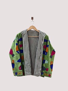 Chaqueta de Terciopelo Bordada a Mano con Cuello Mandarín, Manga Larga, Talla Grande para Mujer, Diseño Floral Otoñal, Cierre de Cremallera - Product Image 3