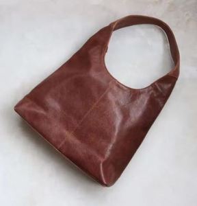 Sac fourre-tout élégant de haute qualité pour femmes, idéal pour le bureau et l'usage quotidien, grande capacité, sac à main à bandoulière à bas prix par l'exportateur - Product Image 1