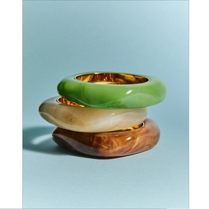 wholesale price Beige Acrylic Resin <b>Bangle</b> <b>Bracelet</b> Geometric Round Minimalist Cuff <b>Bangles</b> for Women - Product Image 3