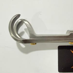 Lowman Manual Stainless Steel Bone Holding Clamp Infant 125mm Child 175mm 205mm <b>Surgical</b> <b>Instruments</b> Manufacturer By Dentavex - Product Image 1