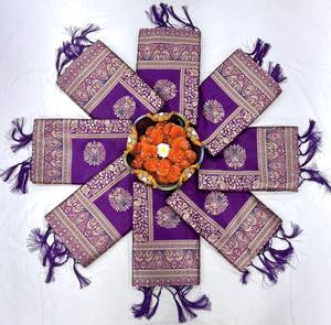 Sari de Seda Lichi Banarasi con Bordado de Plata Zari, Tejido Tradicional Butti, Estilo Étnico Indio para Fiestas de Invierno/Verano, Ideal para Novias - Product Image 6