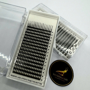Extensions de cils effet mouillé pré-faites, style Wispy Fairy Camellia Flowering, volume méga classique, faites à la main, noires et douces - Product Image 1